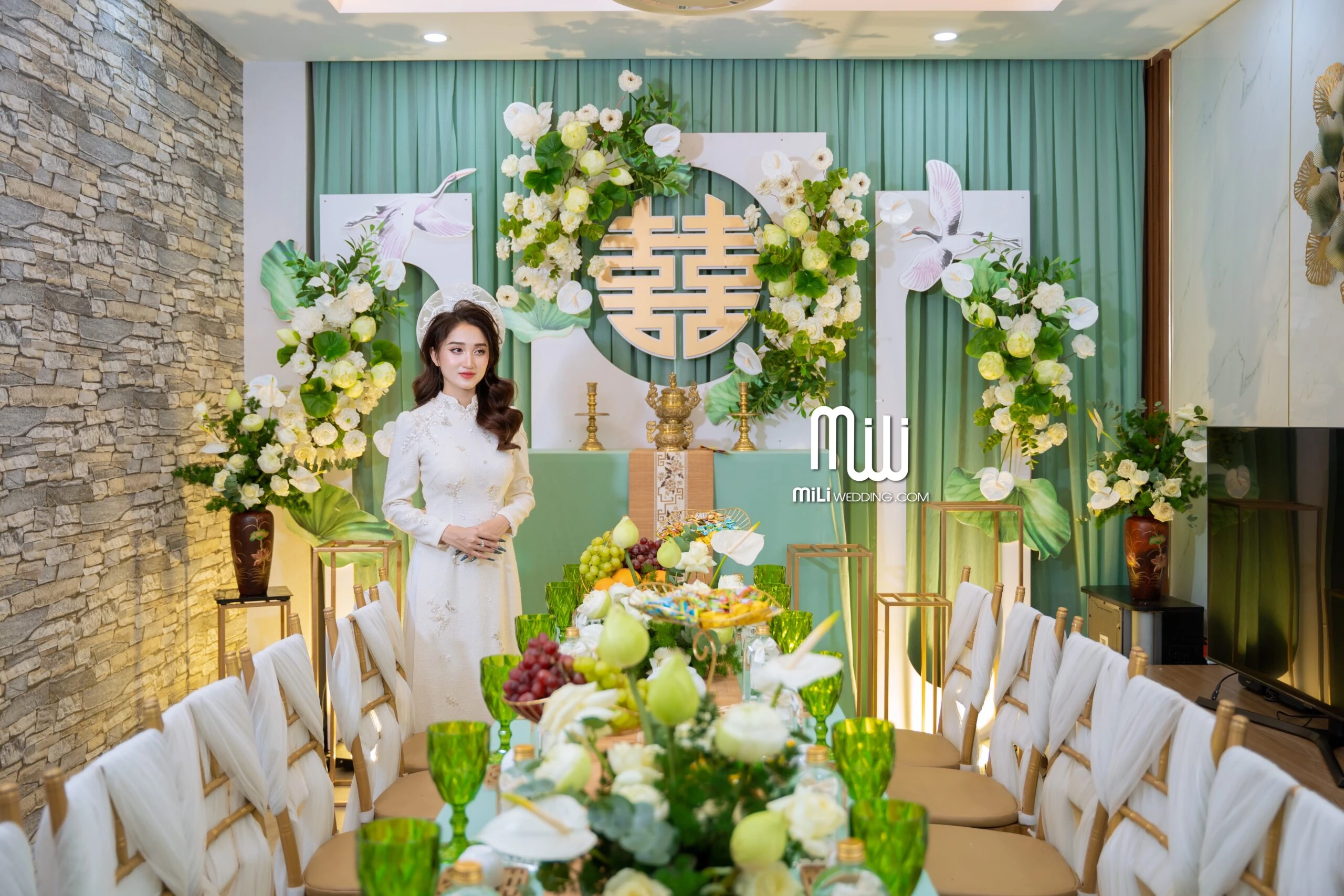 Toàn cảnh gói gia tiên Lotus Classic Mint
