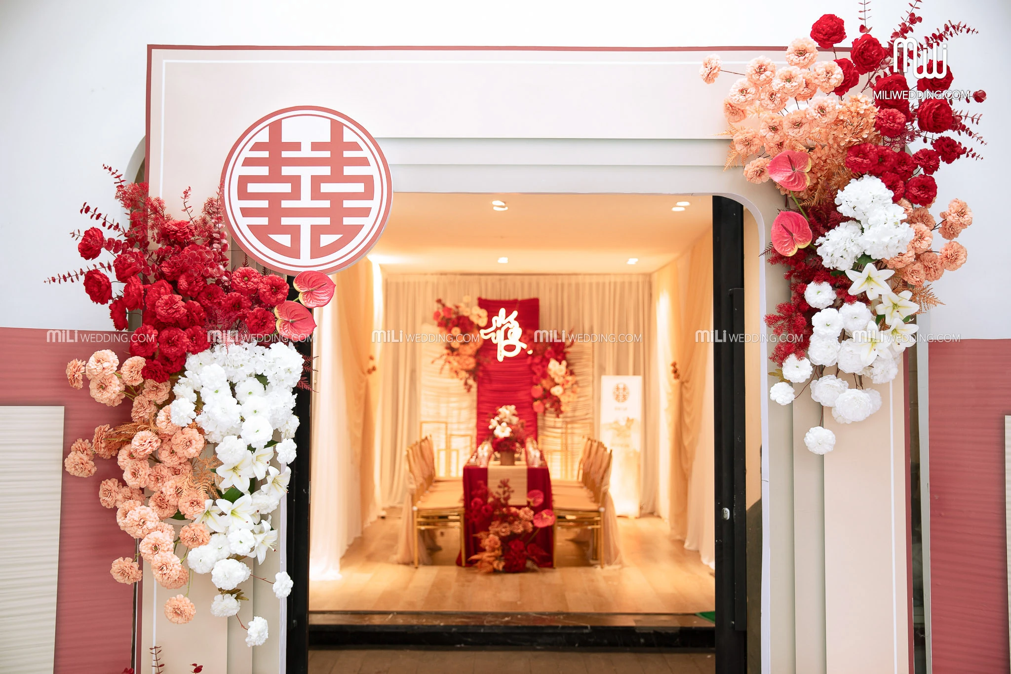 Toàn cảnh gói gia tiên Romance Red Gold Style